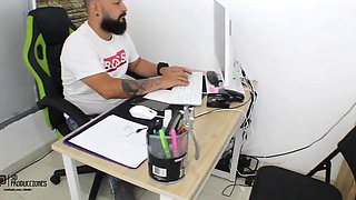 I Get Into a Very Hot Deal with My Boss Full Story