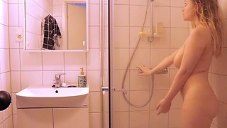 Lewd amateur brunette teen meg davis webcam masturbation