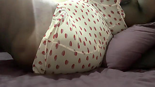 Busty BBW Masturbating and Moaning in Bed