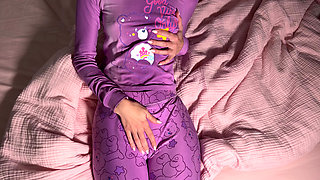 Horny Stepsister Wants Her Pants Ripped and Her Tight Pussy Fucked