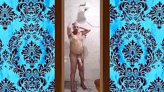 O Meu Banho Gostoso Com o Pau Duro 010