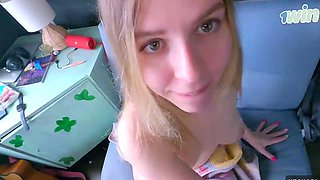 Anal creampie with mom and acquaintance while hubby's away