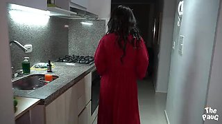 Thief fucks big ass stepmom doggystyle - rough POV creampie