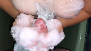 Kinky Shower Sex With a Teen Amateur