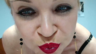 Sweet Date with Hot MILF