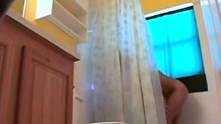 Stepdaughter 19 shaves pussy in shower (hidden cam)