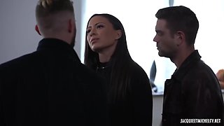 Penelope, 19 years old, cosmetics saleswoman in Paris! - Jacquie et Michel TV