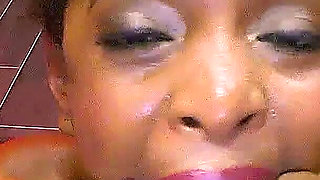 John Thompson: Luna Sperma Super Star