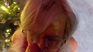 German Grandma Celebrates the Hottest Christmas with Lots of Fun