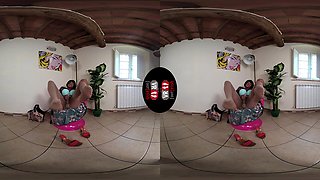 Janelle Dressed In A Cosplay Chinese Costume With Anal Dick In Nude Stockings; Busty Ebony Babe Leg And Foot Fetish Vr