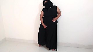 BBW Sexy 18 Year Old College Girl Shakes Big Tits & Nipples, Then Stranger Come Into Her Room & Tied Her Hands & Fuck - Wet Puss