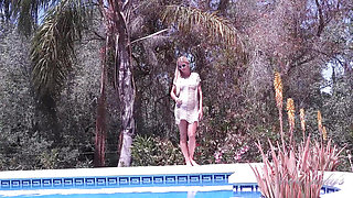 AuntJudys - Hot Horny MILF Lynna Nilsson Gets Naughty by the Pool