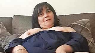 Horny stepmother knows how to seduce her stepson