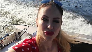 I Flash My Sexy Body on the Boat Ride with My Friends