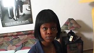 Outdoor pick up, Jossy 23 wants to earn some extra income