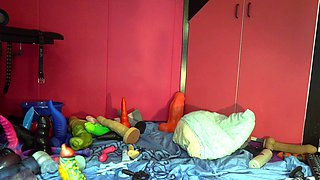 Blonde tight pussy babe solo toy fun in glamour masturbation