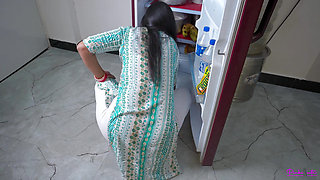 Big Ass desi wife standing sex with loud moaning in hindi audio.