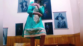 Most Adorable MILF Ever Gets BBC