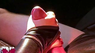 Close Up Extreme - Fac-totum Tribute Handjob worship