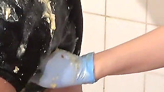 Wam. Young Mistress Chews Cream Puffs During Snack Time, Stuffs Them Into the Slave's Mouth and Anus, and Makes Him Eat Them