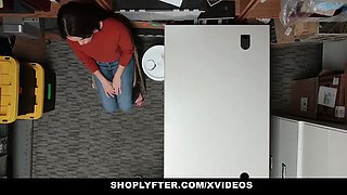 Shoplyter - hot teenie (Tory Bellamy) caught stealing and offered schlong