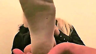 Sheela Sinner Dirty Smelly Socks Sniffing Eating Footdomination Par 1