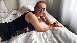 Adventure with redhead milf Marsu as she shows off in black tights and glasses