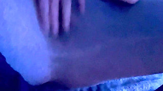 Squirting with Leggings on