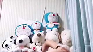 Feeling Sensitive Alone at Home Can't Stop