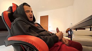 Solo male, fit guy, web cam