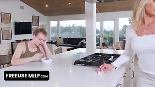 Busty Blonde Stepmom Rachael Cavalli Gets Freeused By Lucky Stud - Hardcore Stepfamily Threesome