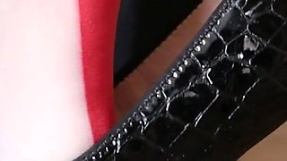 Creative Nylon Shoeplay with Wooden Sandals