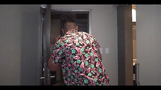 BBC Artemixxx Gives Iluv Shauna a Serious Dick Down
