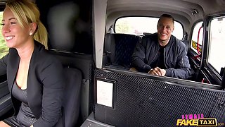 Licky Lex's Wild Tattooed Passion in Taxi