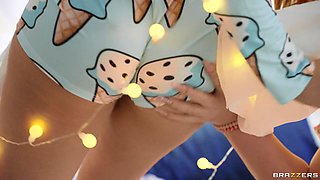 Big Tit Hostel Takeover With Alex Mack, Abigaiil Morris, Sammy Torres - Brazzers