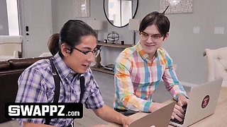 Fit and crazy: young stepsiblings' living room jizz sesh
