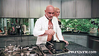 Private com - Cherry Kiss in the Kitchen Doesn't Work on Low Heat. What About You?