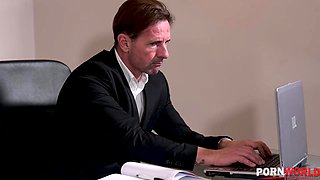 Corrupt Teachers Work Together To DP Fuck Slutty Veronica Leal GP2584