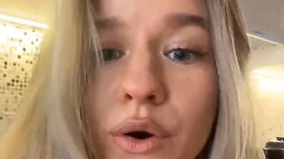 Cute nude Webcam show
