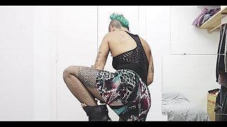 Wanna Watch My New Streaptease Smoking My Vaper?