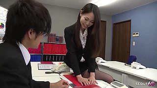 Japanese Office Girl give Blowing cock
