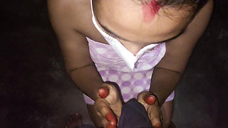 Indian Bhabhi Gives Blowjob Hot Seen