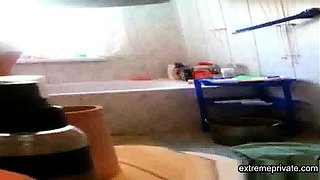 Spying my naked curvy stepmom in the bathroom