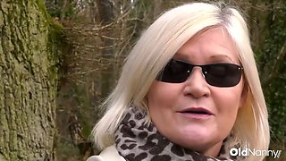 Big Tit Mature MILF Gets Pussy Licked By Blonde Lesbian