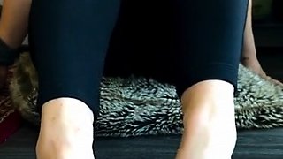 FemaleAgent MILF indulges studs foot fetish