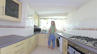 Irish Essie - Cheating Girlfriend