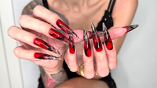 New Hot Color Long Nails, Claws, Long Flexible Fingers Wide Palms, Skin Scratching, Red Lipstick