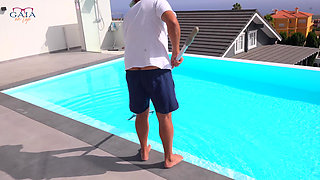 439 MILF Pissing Drink Anal Enema Public Outdoor Prolapse