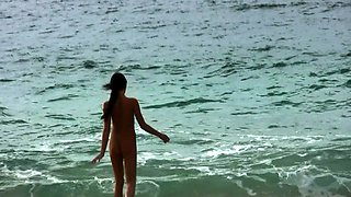 Sensual Beach Bliss: Intimate Fingering and Pussy Licking