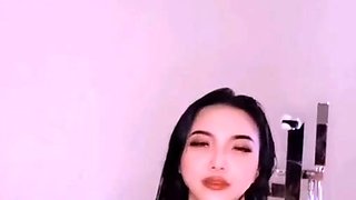 Japanese amateur Asian big boobs mother